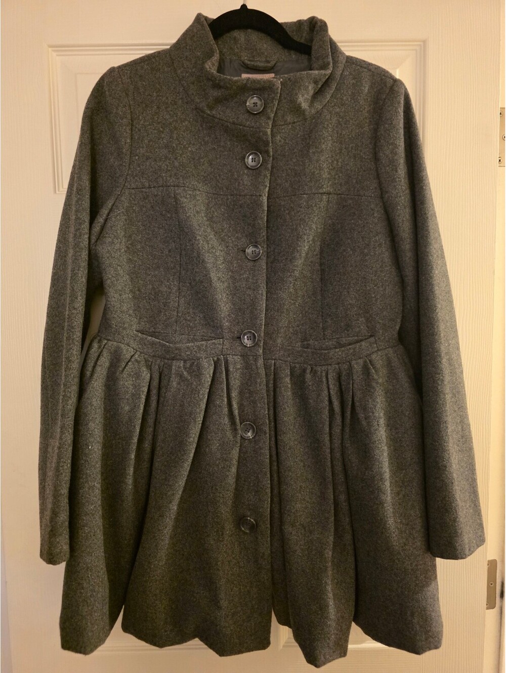 EUC H&M Women's Gray Wool Blend Coat, Size US 12